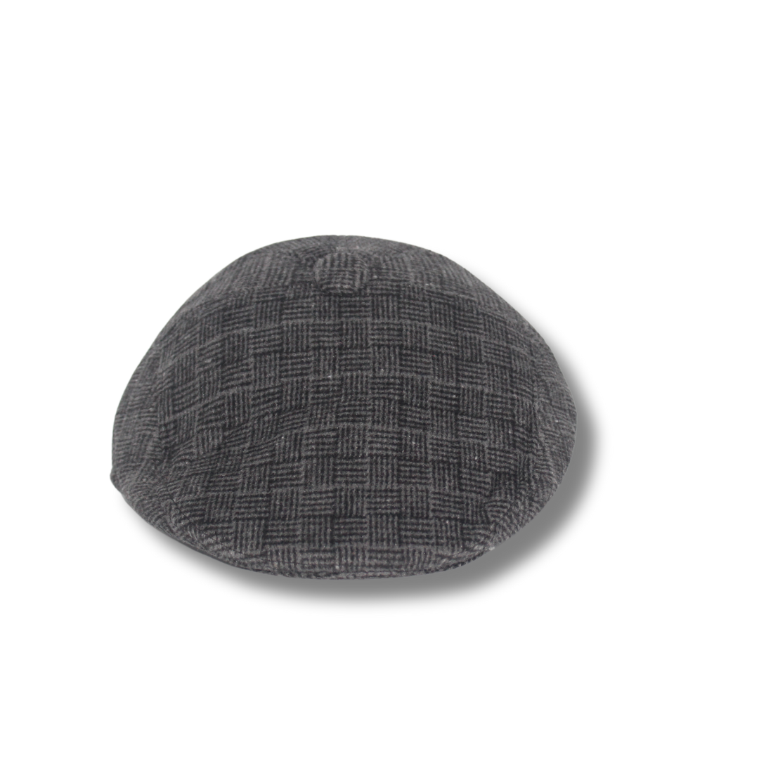 VINTAGE CHECKERED CHARCOAL BERET CAP