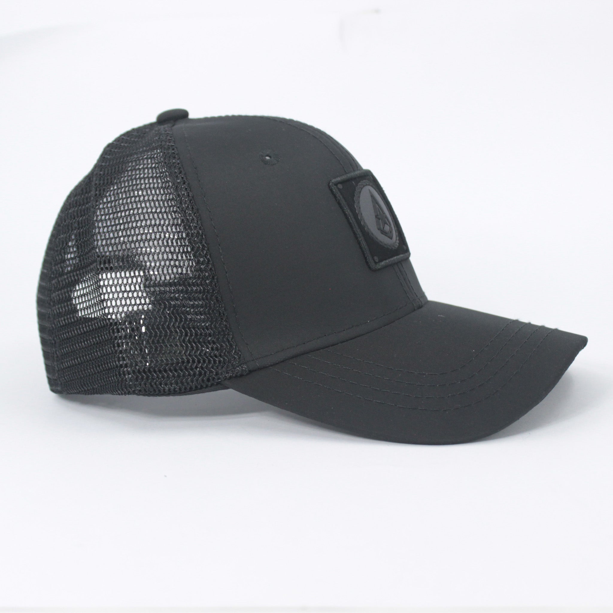 BLACK APEX LEGENDS DIAMOND BADGE TRUCKER CAP