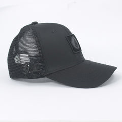 BLACK APEX LEGENDS DIAMOND BADGE TRUCKER CAP